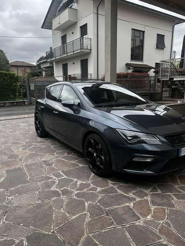 Usata Seat Leon FR 131 CV (96 kW) 2018 Berlina