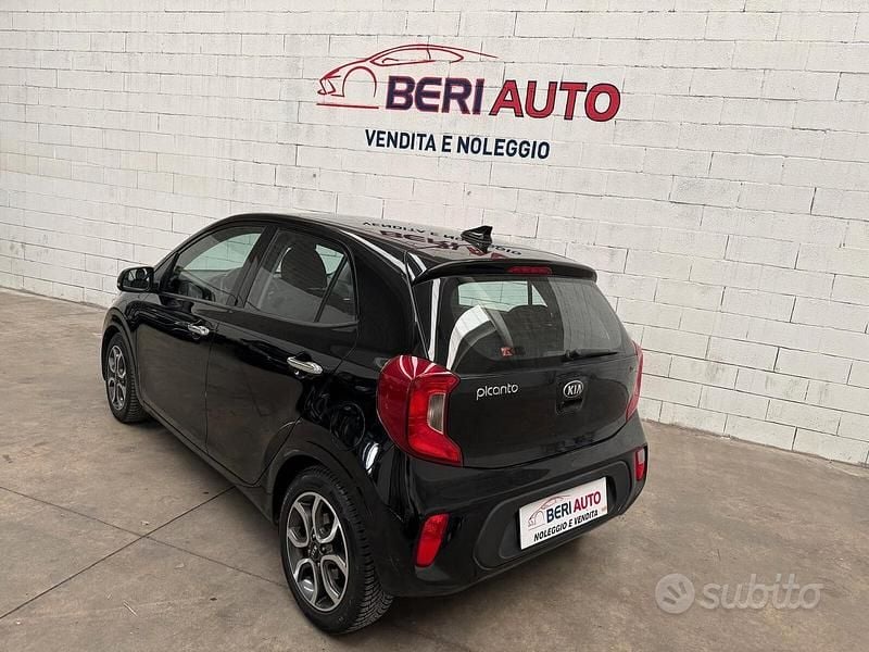 Usata Kia Picanto 65 CV (47 kW) 2018 Nero Utilitaria