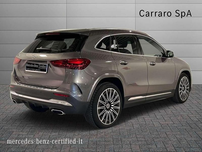 Usata Mercedes GLA200 Advanced Plus 150 CV (110 kW) 2024 Grigio montagna SUV