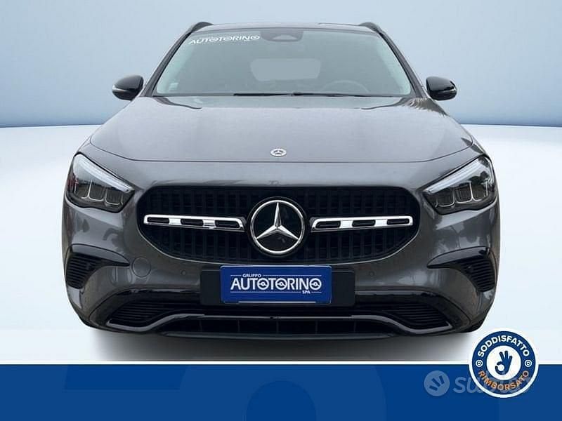 Usata Mercedes GLA200 Advanced Plus 149 CV (109 kW) 2025 Grigio SUV