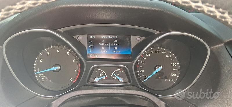 Usata Ford Focus 2016 Marrone Station wagon