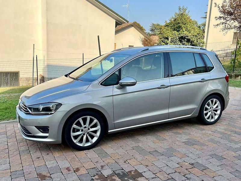 Usata 2016 VW Golf Sportsvan Highline Monovolume | 13.500 € (Cara) - Immagine 1/4