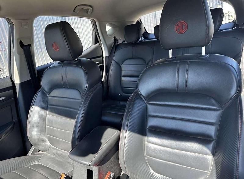 Usata MG ZS Luxury 111 CV (81 kW) 2023 Nero SUV