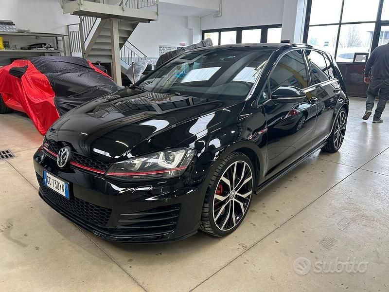 Nero Usata 2016 VW Golf GTI Tre volumi | 20.900 € - Immagine 1/4