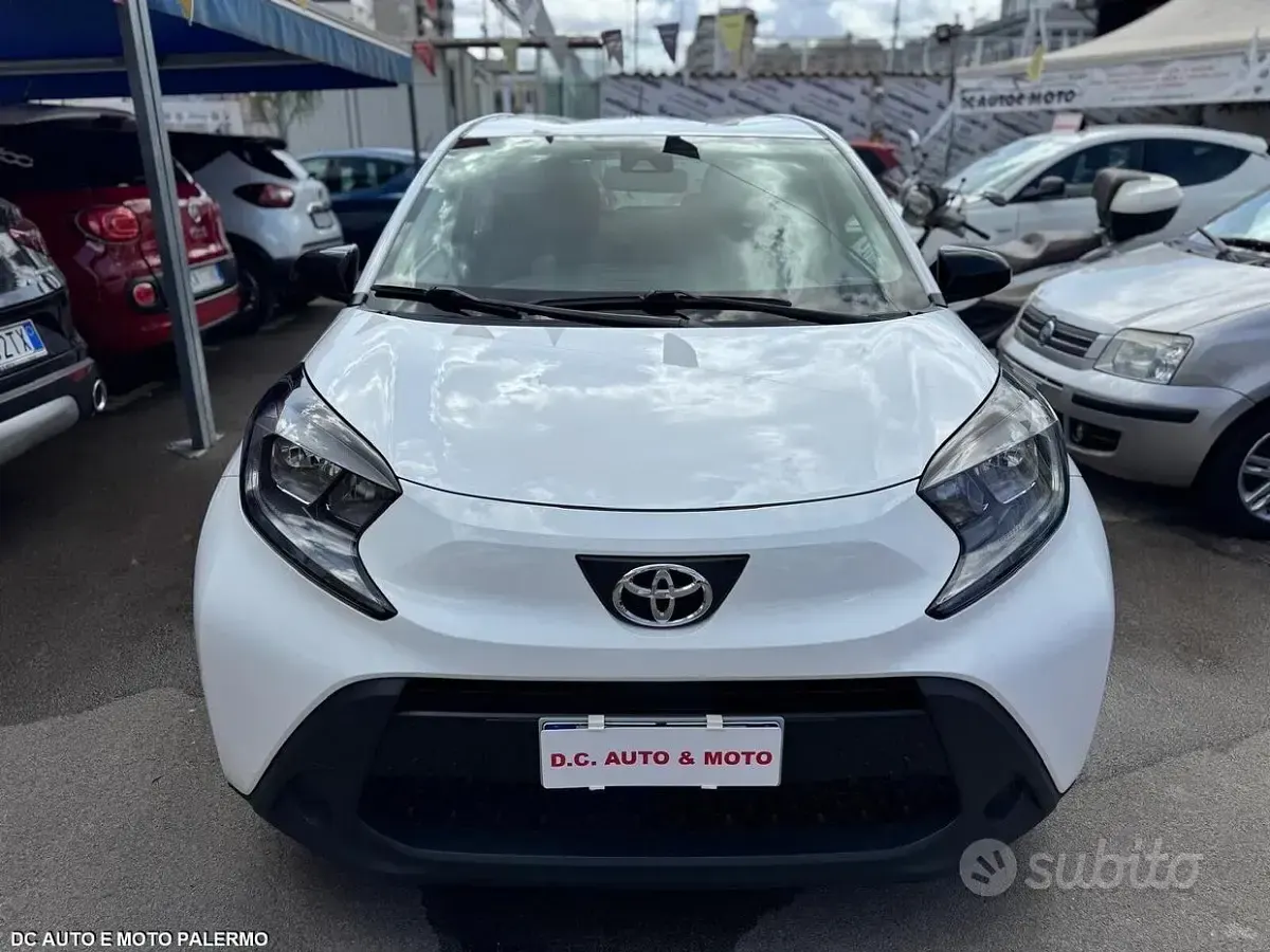 Usata Toyota Aygo X Trend 72 CV (52 kW) 2022 Bianco SUV