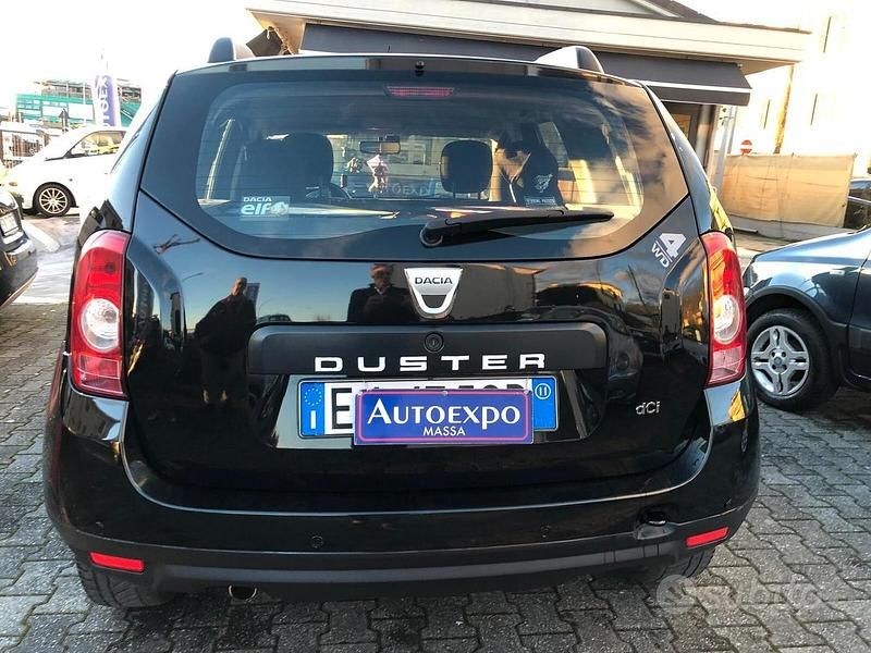 Usata Dacia Duster Lauréate 110 CV (80 kW) 2011 Nero SUV