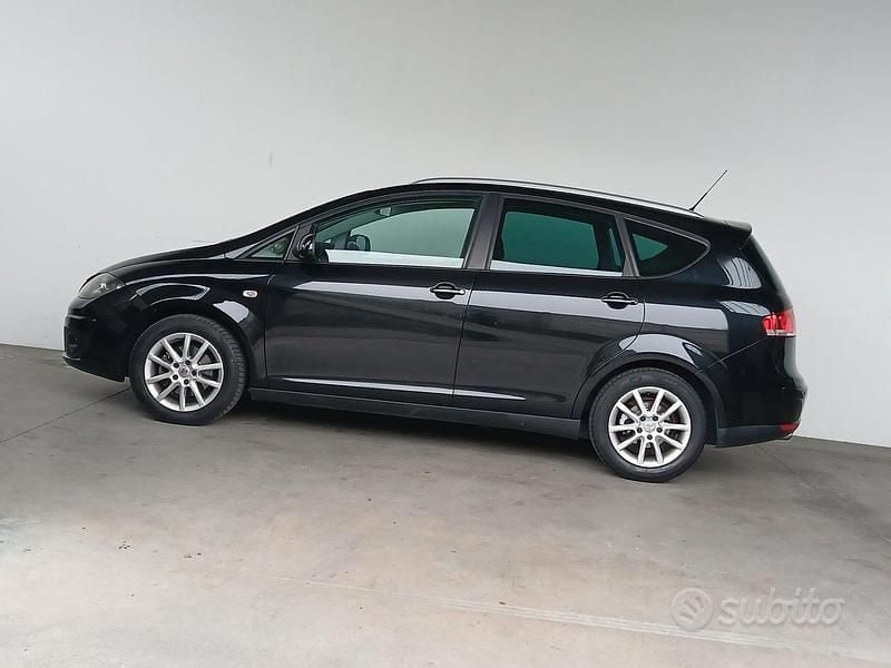 Usata Seat Altea XL Style 105 CV (77 kW) 2012 Nero Monovolume