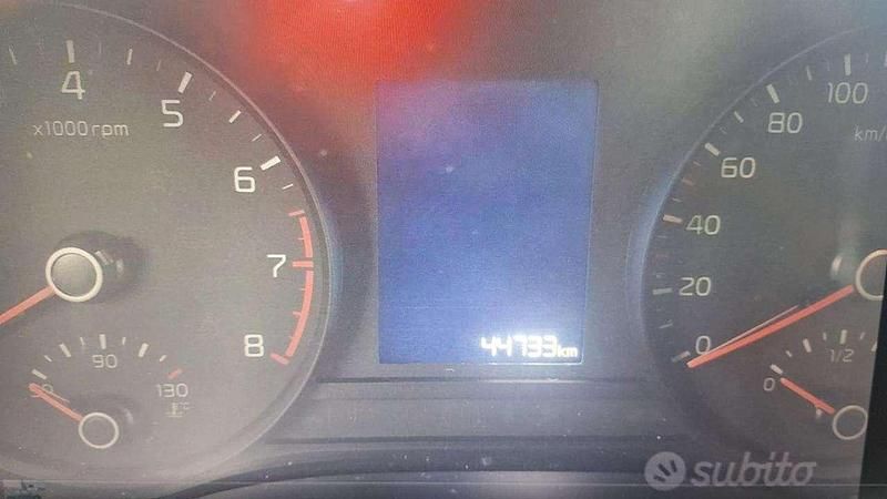 Usata Kia Stonic Style 84 CV (61 kW) 2023 Grigio scuro SUV