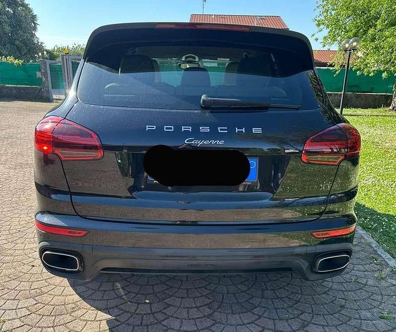 Usata Porsche Cayenne Platinum Edition 250 CV (183 kW) 2016 SUV