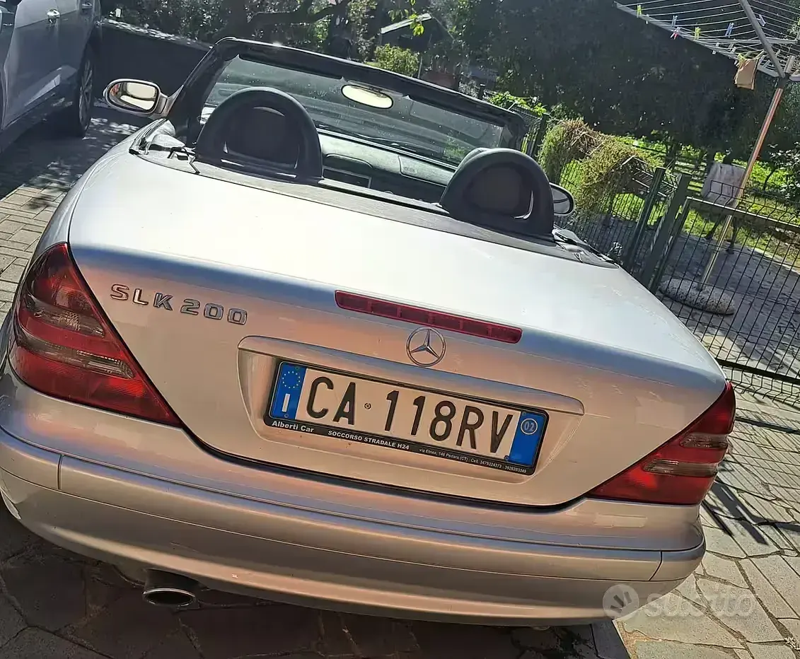 Usata Mercedes SLK200 163 CV (119 kW) 2002 Grigio Cabrio