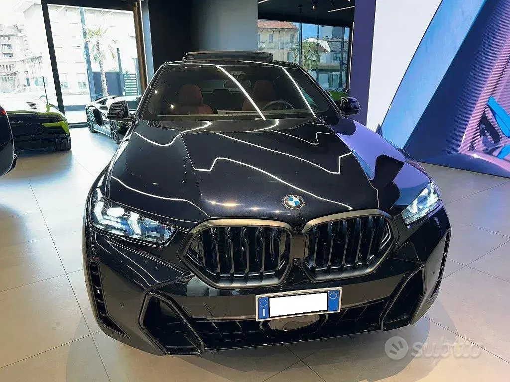 Usata BMW X6 M Sport 286 CV (210 kW) 2025 Blu metallizzato SUV