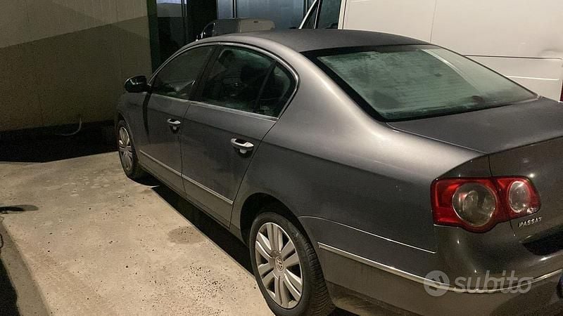 Usata VW Passat 130 CV (95 kW) 2007 Berlina