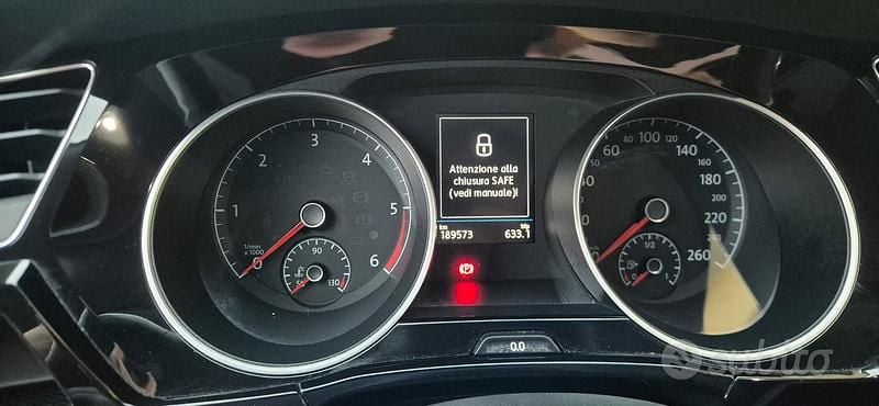 Usata VW Touran 150 CV (110 kW) 2017 Grigio Monovolume