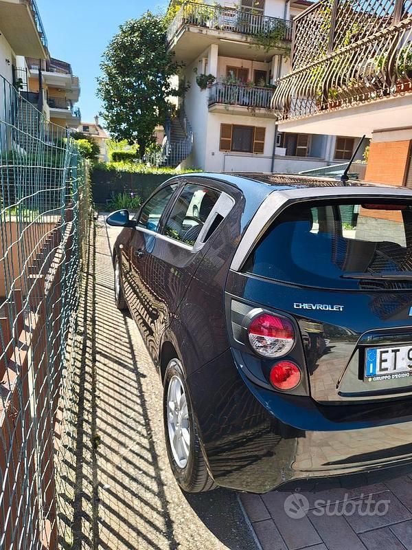 Usata Chevrolet Aveo 86 CV (63 kW) 2014 Nero Berlina