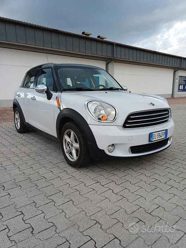 Usata Mini Countryman 110 CV (80 kW) 2012 Bianco SUV