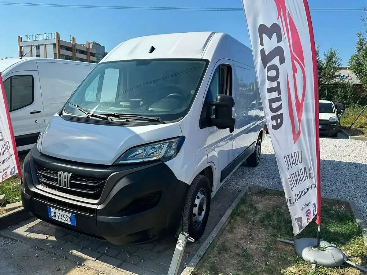 Usata Fiat Ducato 140 CV (102 kW) 2023 Bianco Furgone