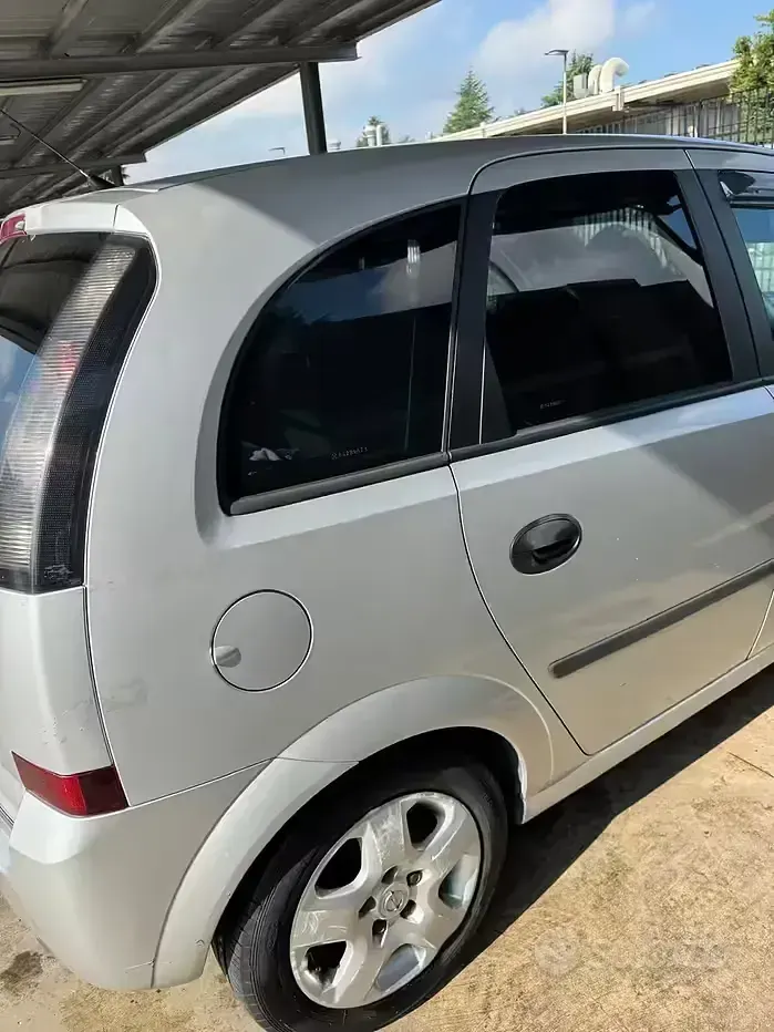 Usata Opel Meriva 90 CV (66 kW) 2008 Grigio Monovolume
