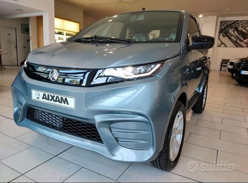Nuova Aixam City Pack 2025 Grigio Utilitaria