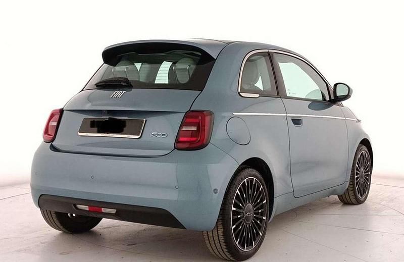 Usata Fiat 500e La Prima 42 kW (58 CV) 2022 Utilitaria