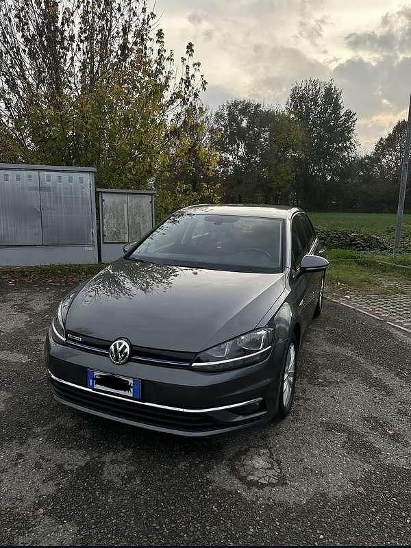Usata VW Golf VII Highline 110 CV (80 kW) 2018 Berlina