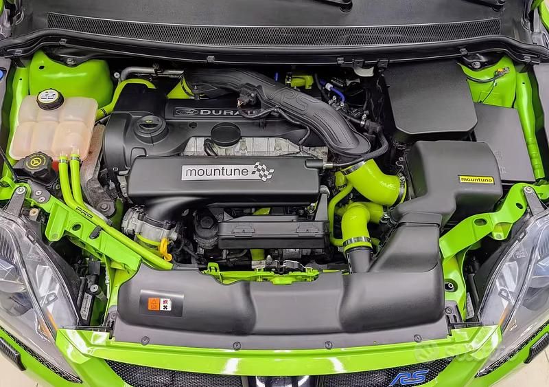 Usata Ford Focus Ultimate 305 CV (224 kW) 2009 Verde Berlina