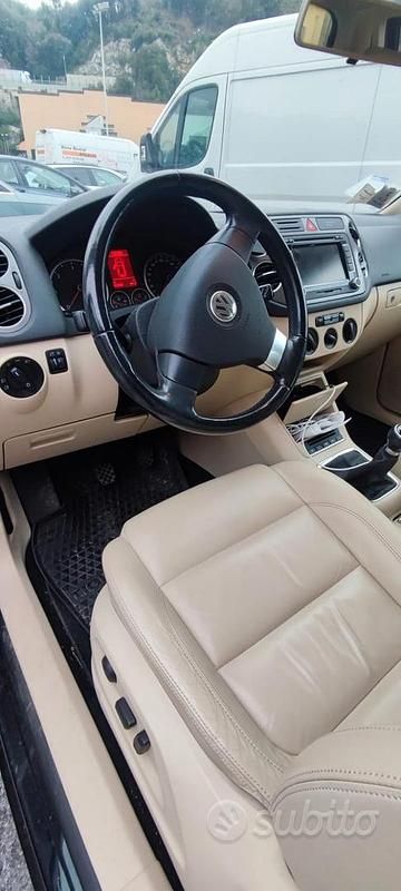 Usata VW Tiguan Sport 140 CV (102 kW) 2008 Nero SUV
