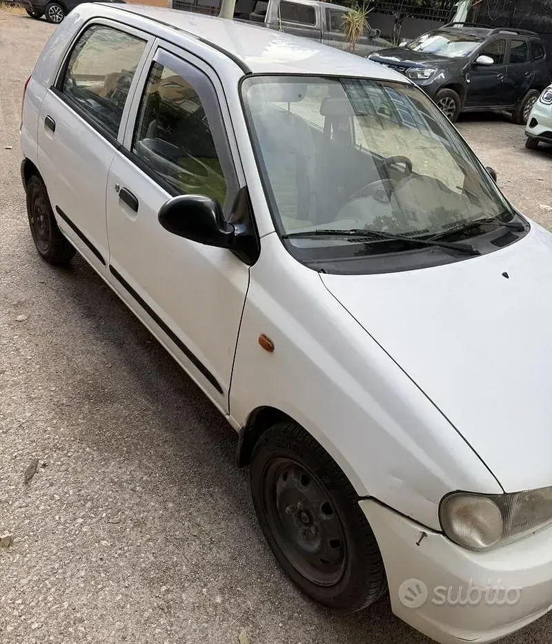Usata Suzuki Alto 63 CV (46 kW) 2004 Bianco Utilitaria