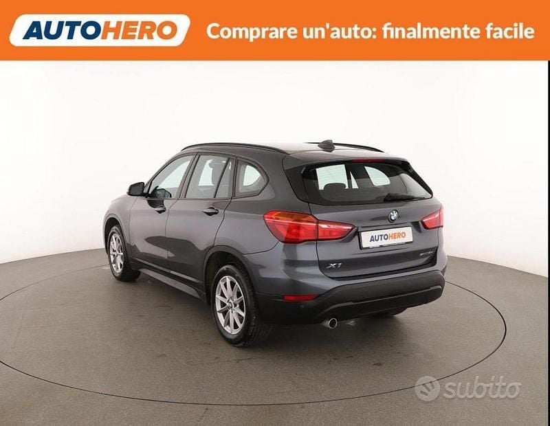 Gebraucht BMW X1 116 PS (85 kW) 2019 Grau SUV
