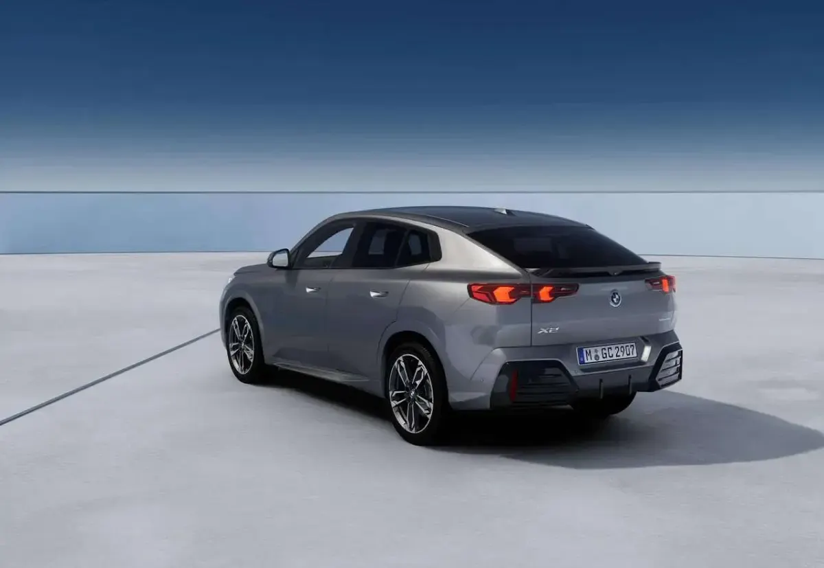 Nuova BMW X2 M Sport 150 CV (110 kW) 2026 Skyscraper grey SUV