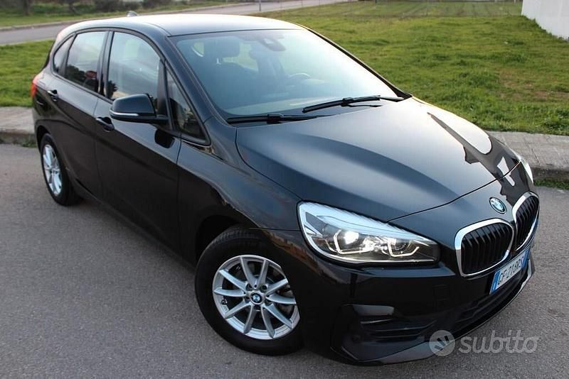 Usata BMW 216 116 CV (85 kW) 2021 Nero Monovolume