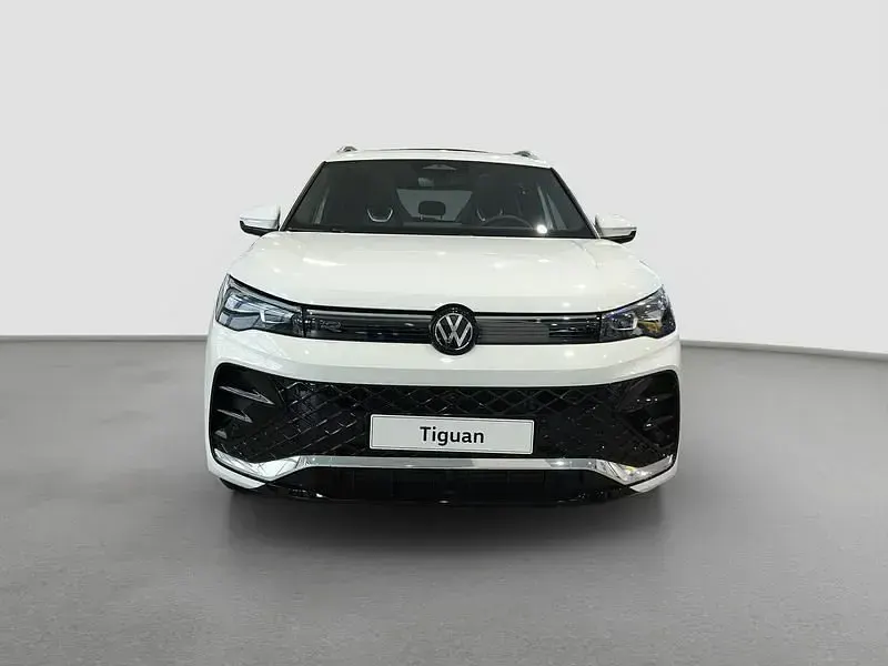 Nuova VW Tiguan R-line Plus 150 CV (110 kW) 2025 Bianco SUV