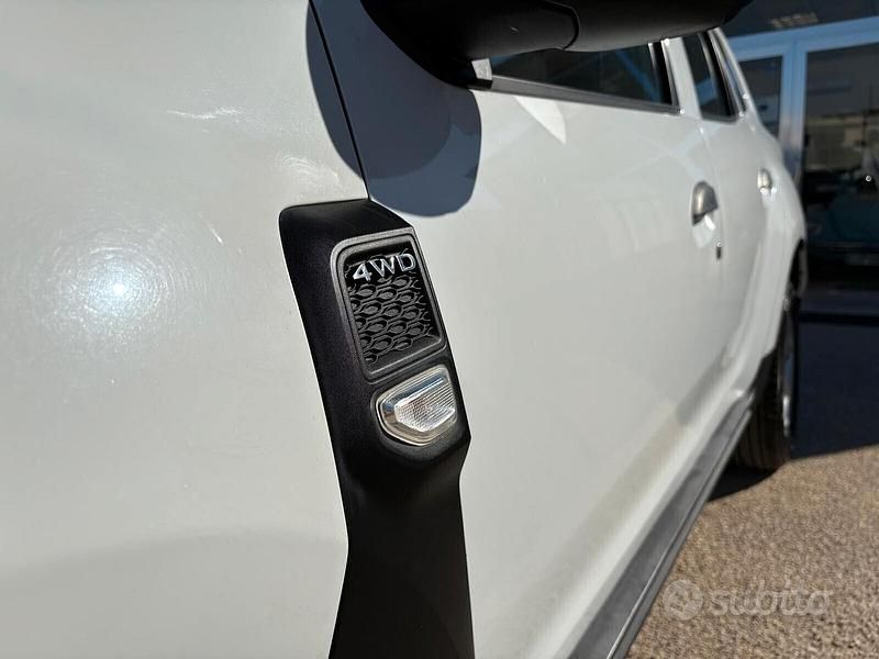 Usata Dacia Duster Comfort 116 CV (85 kW) 2020 Bianco SUV
