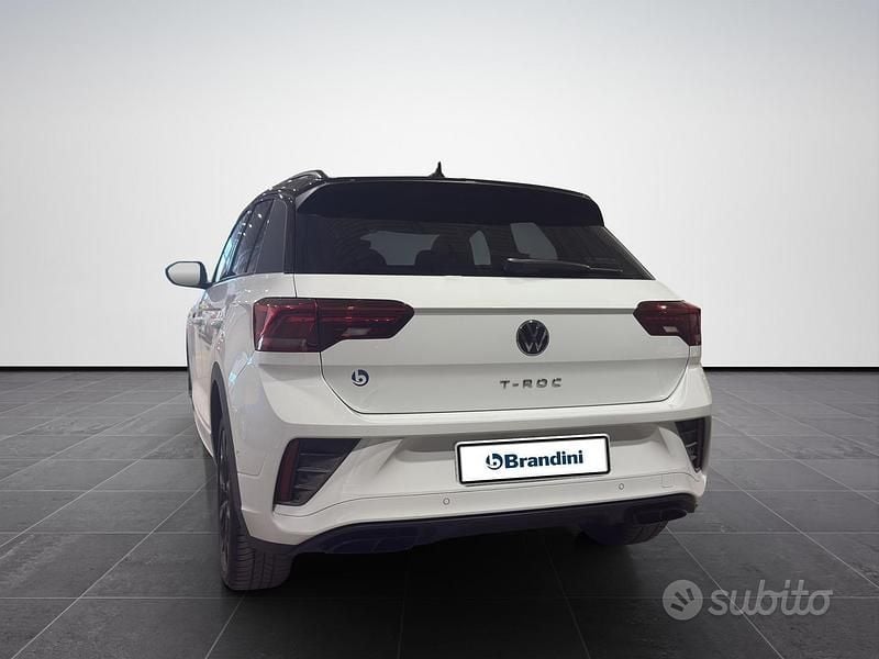 Usata VW T-Roc R-line 150 CV (110 kW) 2023 Bianco SUV