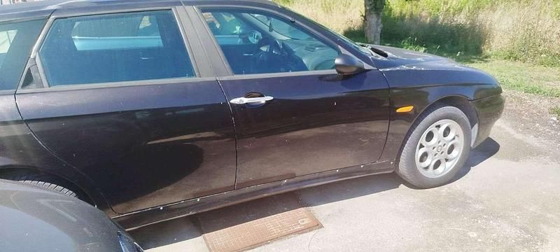 Usata Alfa Romeo 156 Progression 120 CV (88 kW) 2001 Nero Station wagon