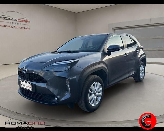 Usata Toyota Yaris Cross Active 116 CV (85 kW) 2023 Grigio SUV