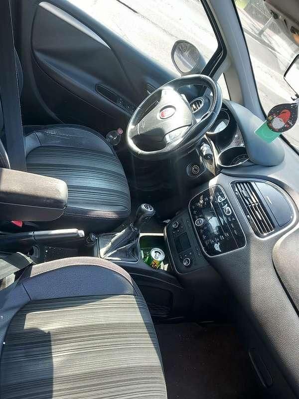 Usata Fiat Punto Evo Emotion 95 CV (69 kW) 2012 Utilitaria