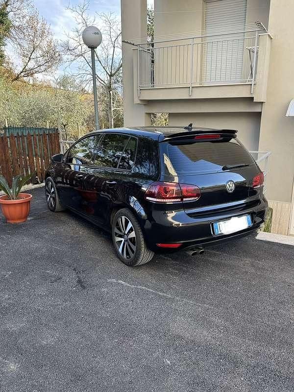 Usata VW Golf VI Highline 140 CV (102 kW) 2009 Utilitaria