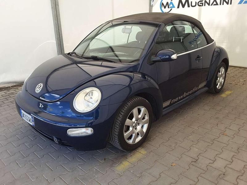 Usata VW Beetle Cabriolet 75 CV (55 kW) 2004 Blu/azzurro Cabrio