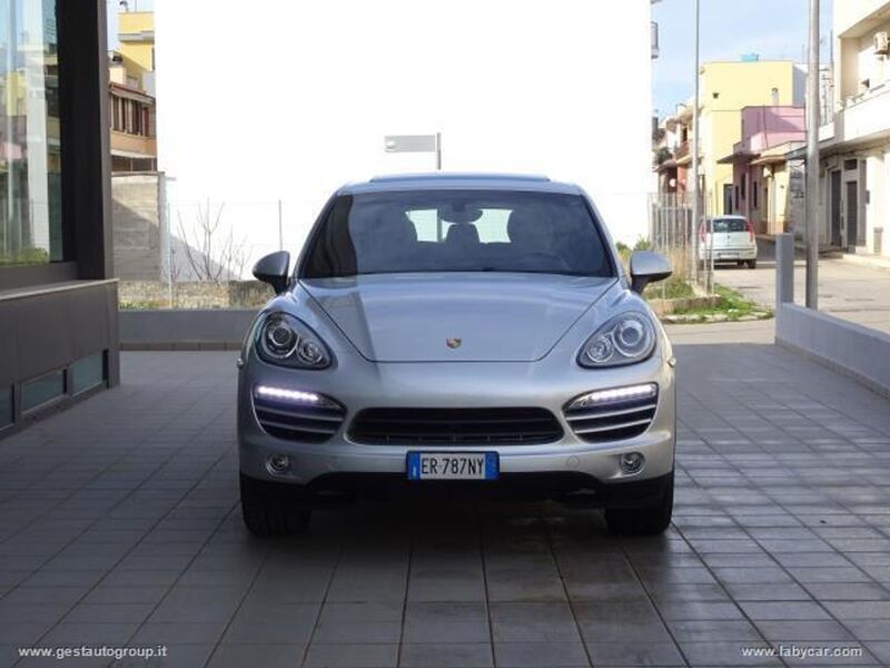 Usata Porsche Cayenne 245 CV (180 kW) 2013 Grigio SUV