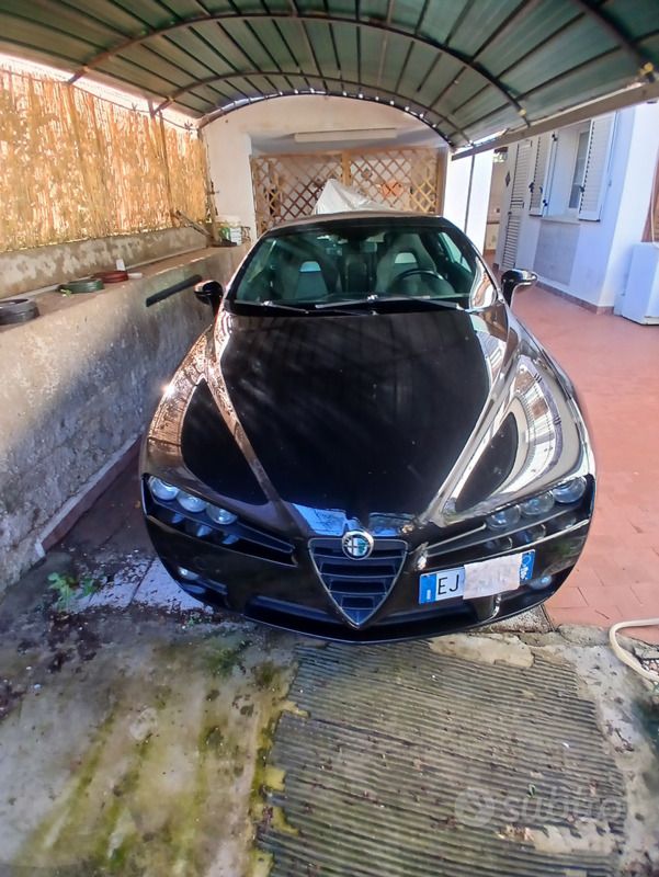 Usata Alfa Romeo Brera 170 CV (125 kW) 2011 Nero Coupé