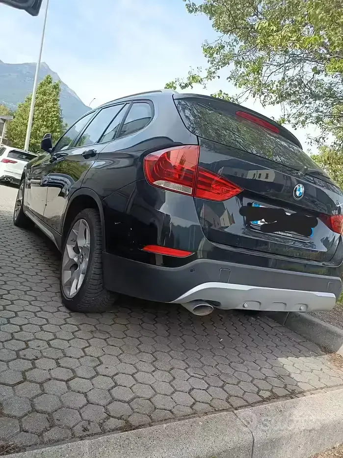 Usata BMW X1 143 CV (105 kW) 2014 Nero SUV