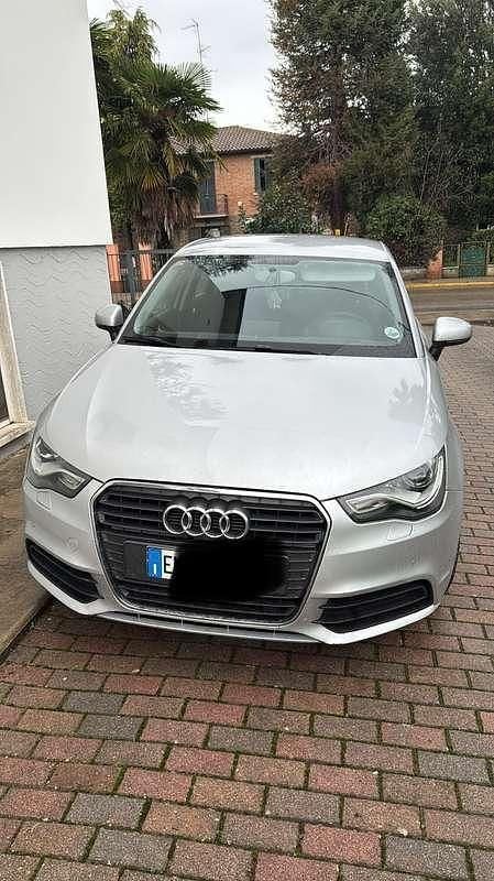 Usata Audi A1 Sportback Attraction 90 CV (66 kW) 2012 Grigio Utilitaria