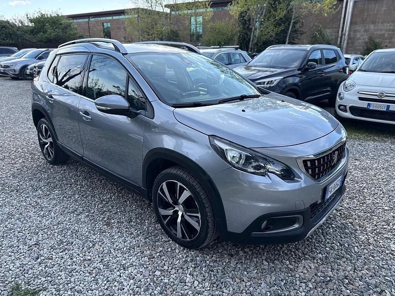 Używany Peugeot 2008 Allure 102 KM (75 kW) 2019 Szary SUV