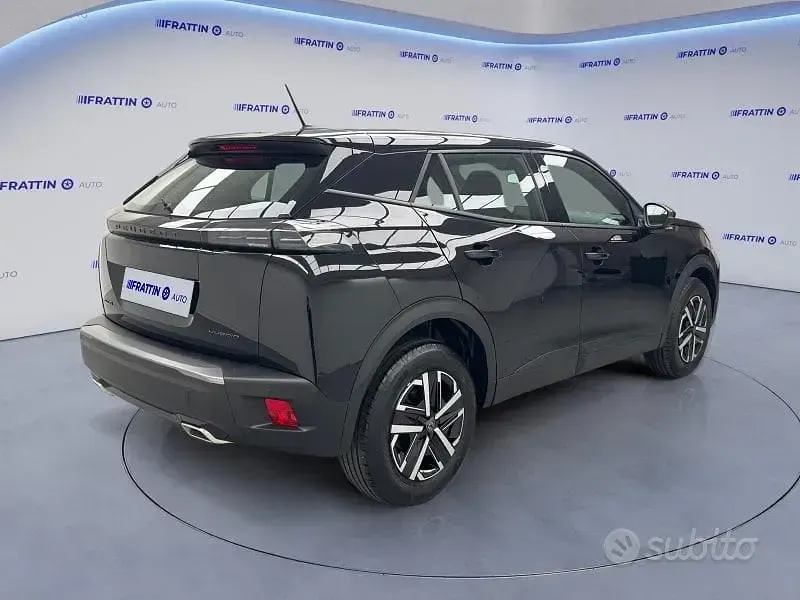 Usata Peugeot 2008 Style 145 CV (106 kW) 2025 Nero perla [m09v]  metallizza SUV