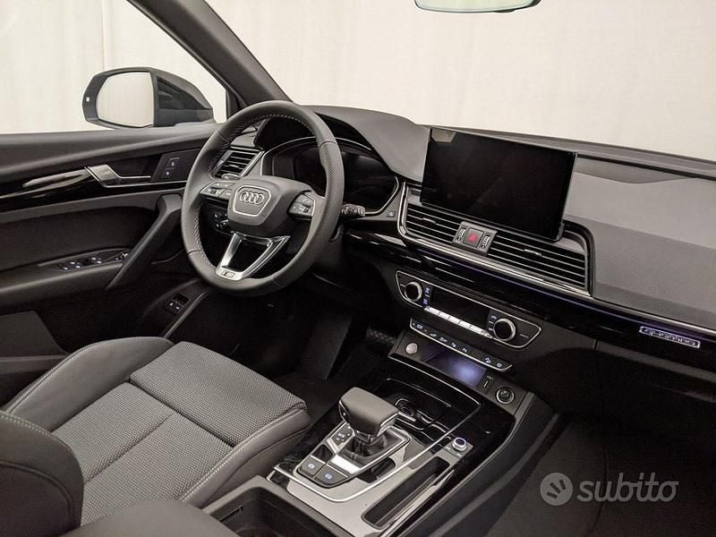 Usata Audi Q5 Ambiente 367 CV (269 kW) 2023 Grigio SUV