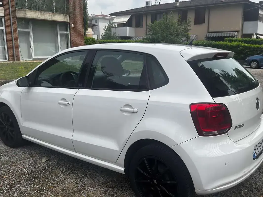 Usata VW Polo Sound 75 CV (55 kW) 2014 Berlina