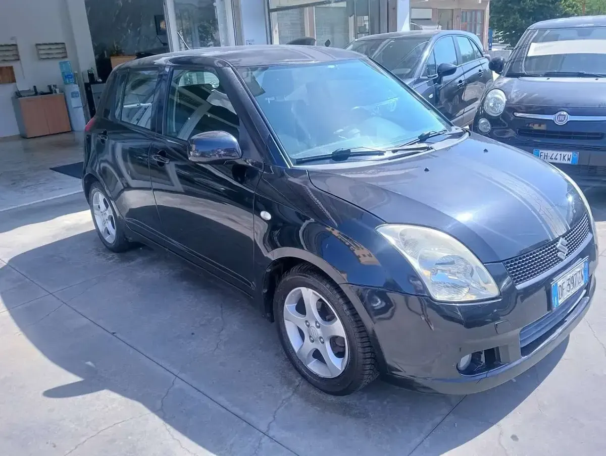 Usata Suzuki Swift GL 91 CV (66 kW) 2007 Nero Utilitaria