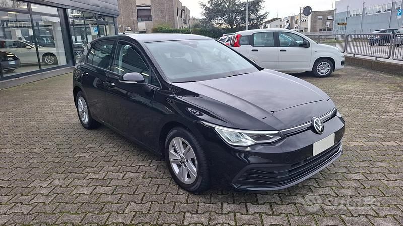 Usata VW Golf VIII Life 150 CV (110 kW) 2020 Nero Berlina