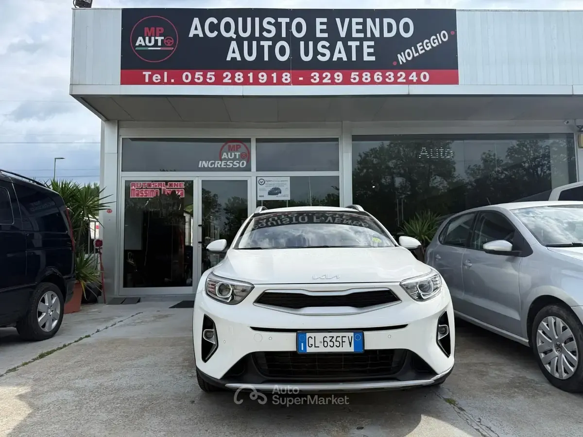 Usata Kia Stonic Style 83 CV (61 kW) 2023 Bianco SUV