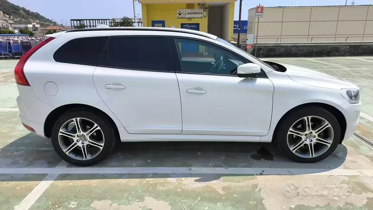 Usata Volvo XC60 190 CV (139 kW) 2015 Bianco SUV